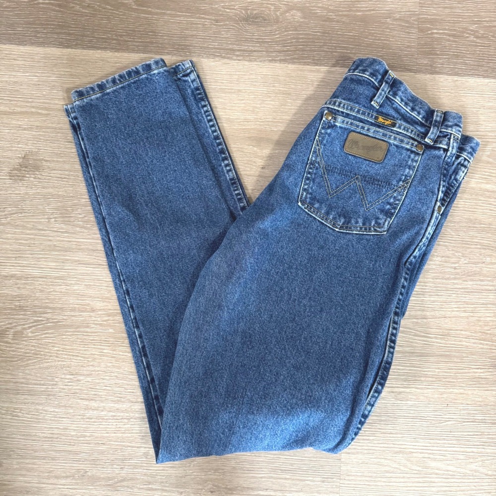 Wrangler Men's Straight Jeans in Classic Blue Denim